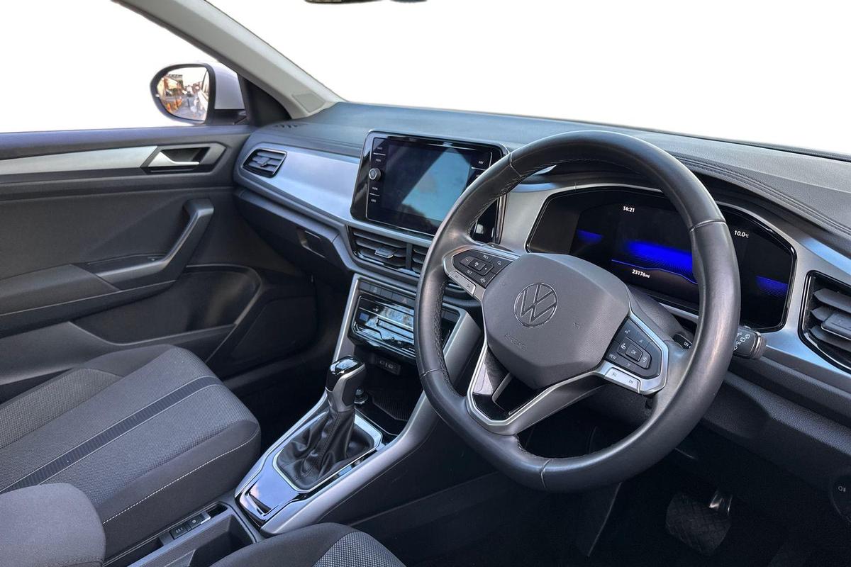 Used Volkswagen T-Roc 2023 for sale - 77542301: Photo 6