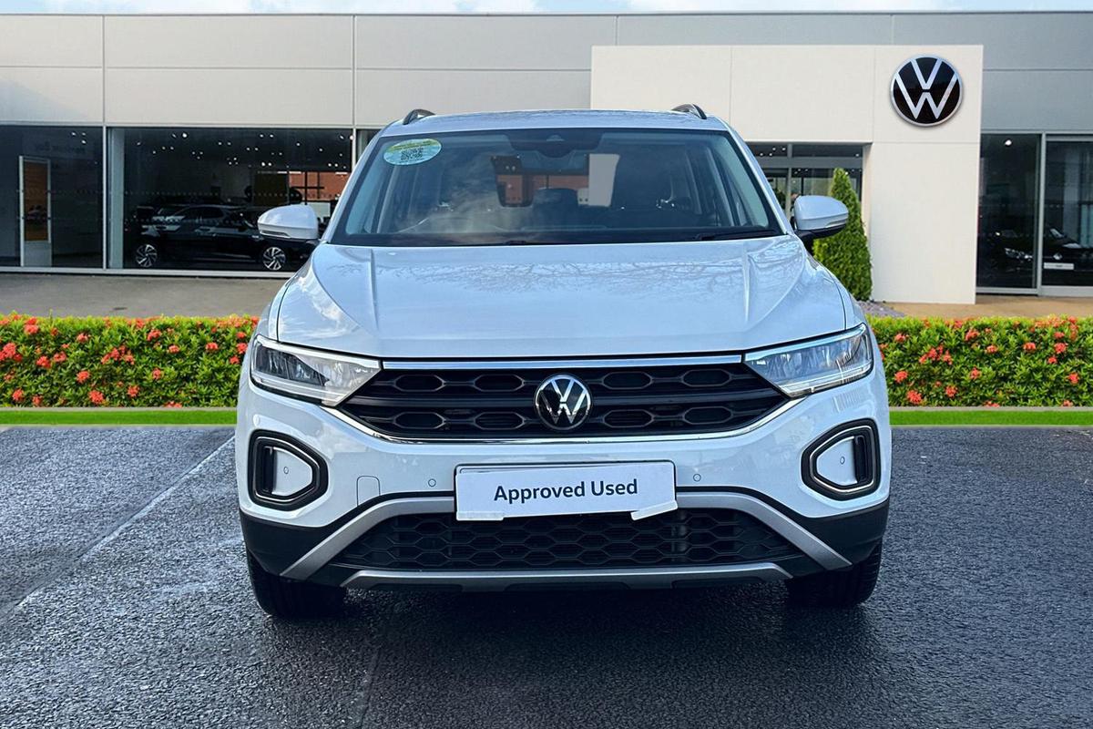 Used Volkswagen T-Roc 2023 for sale - 77542301: Photo 8