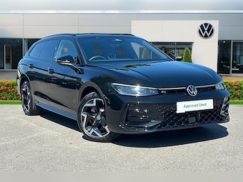 Used Volkswagen Passat 2025 for sale - 76680578: Photo