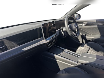 Used Volkswagen Passat 2025 for sale - 76680578: Photo