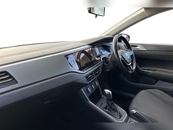 Used Volkswagen Polo 2019 for sale - 78383644: Photo