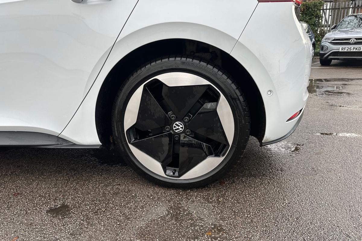 Used Volkswagen ID.3 2025 for sale - 77542251: Photo 5