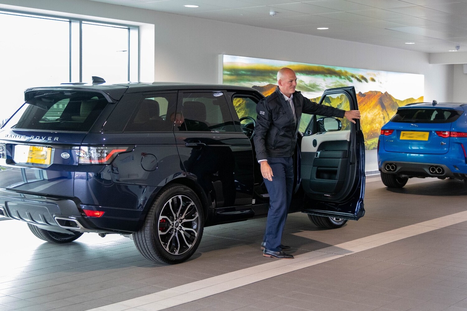 Used Land Rover Discovery 2023 for sale - 76868660: Photo 20