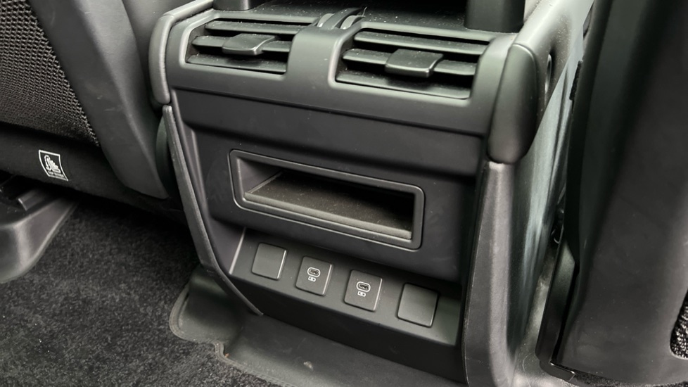 Used Land Rover Defender 2025 for sale - 76441942: Photo 18