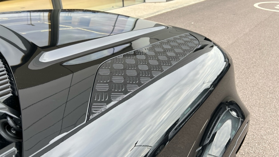 Used Land Rover Defender 2025 for sale - 76441942: Photo 20