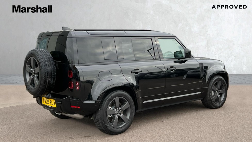 Used Land Rover Defender 2025 for sale - 76441942: Photo 25