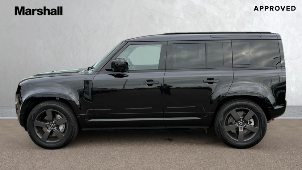 Used Land Rover Defender 2025 for sale - 76441942: Photo 26