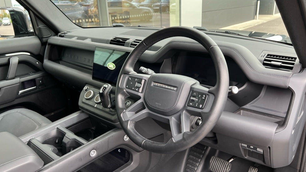 Used Land Rover Defender 2025 for sale - 76441942: Photo 28