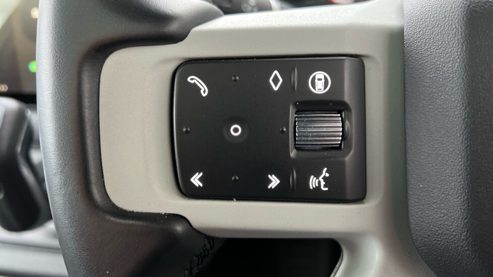 Used Land Rover Defender 2024 for sale - 76874939: Photo 37