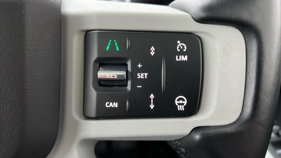 Used Land Rover Defender 2024 for sale - 76874939: Photo 38