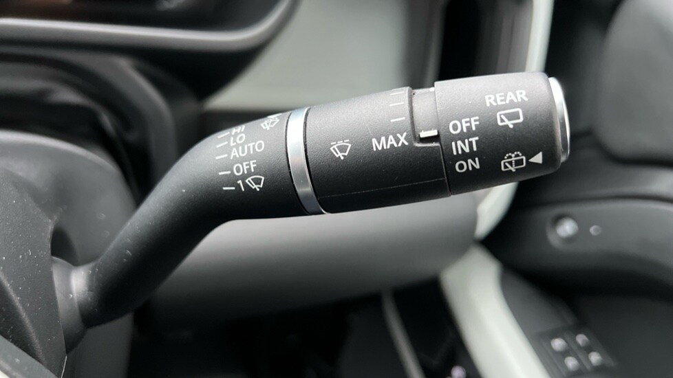 Used Land Rover Defender 2024 for sale - 76874939: Photo 39