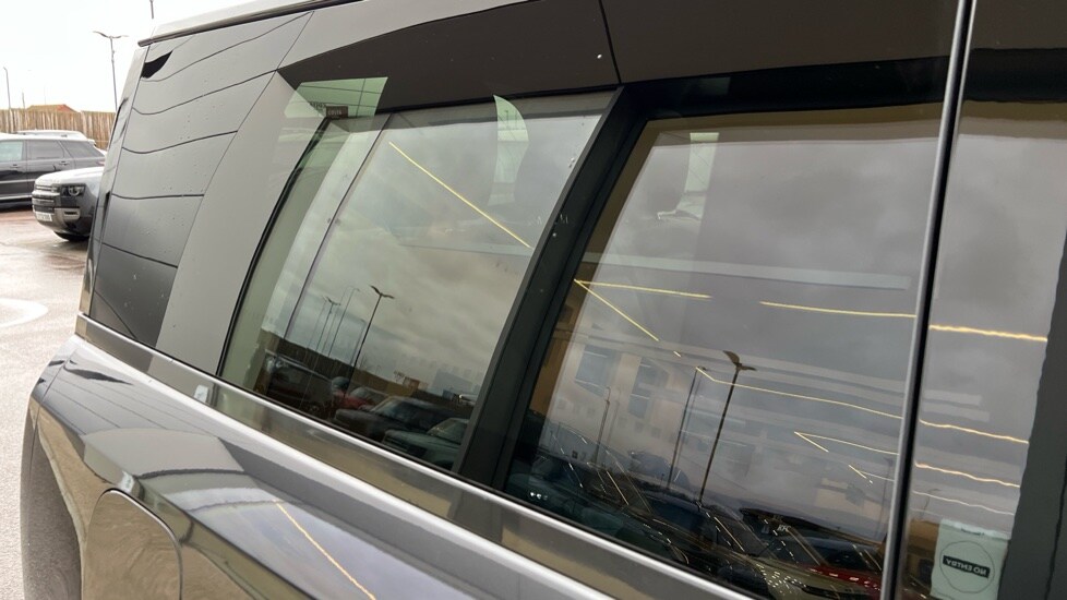 Used Land Rover Defender 2024 for sale - 76874939: Photo 55