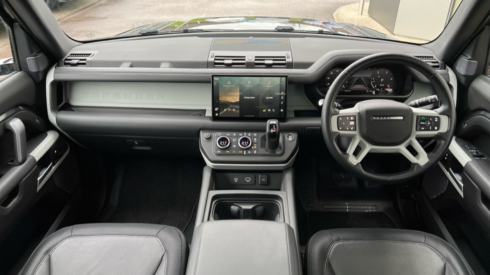 Used Land Rover Defender 2024 for sale - 76874939: Photo 9
