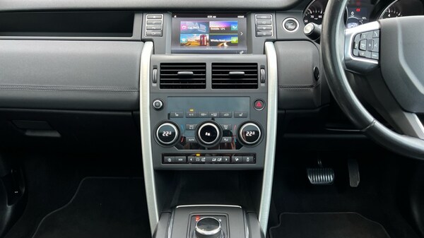 Used Land Rover Discovery Sport 2018 for sale - 76140099: Photo 29