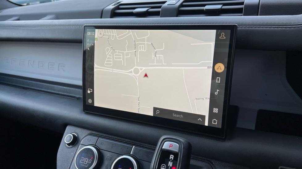 Used Land Rover Defender 2024 for sale - 76459112: Photo 11