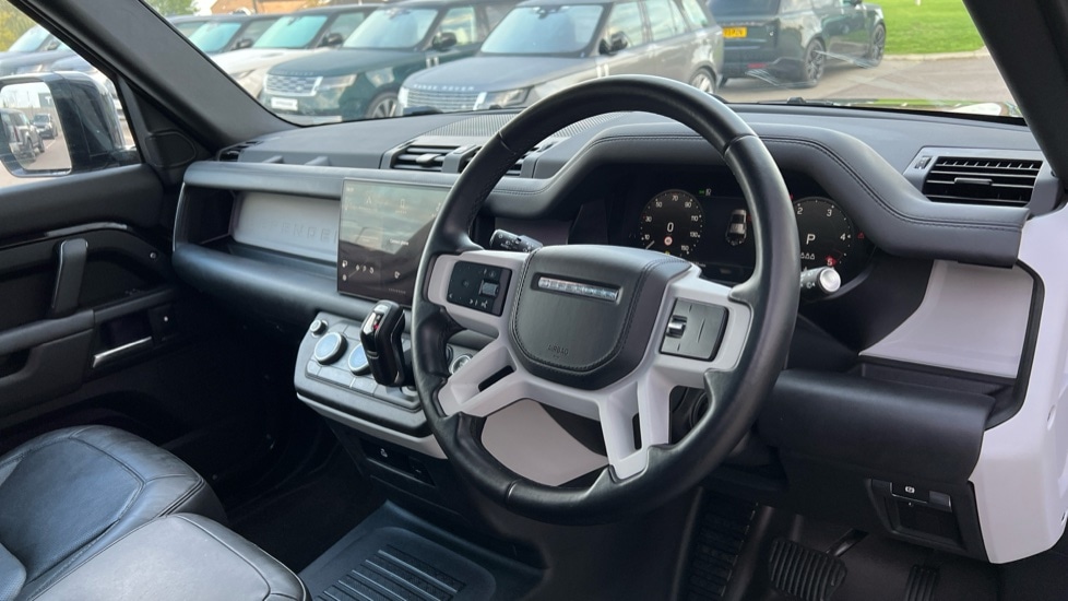 Used Land Rover Defender 2024 for sale - 76459112: Photo 28
