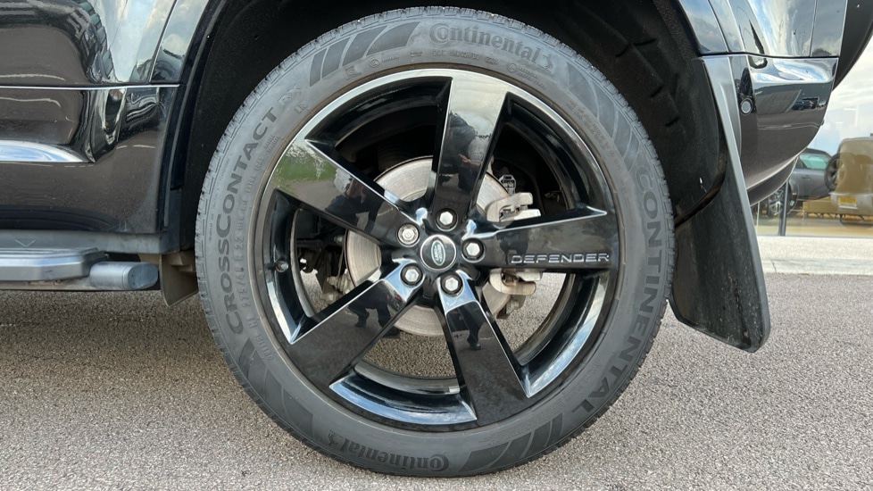 Used Land Rover Defender 2024 for sale - 76459112: Photo 33