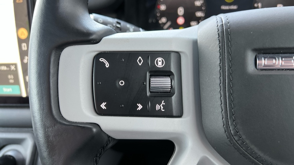 Used Land Rover Defender 2024 for sale - 76459112: Photo 36