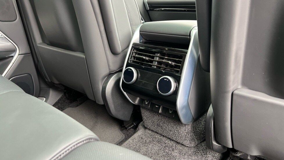 Used Land Rover Range Rover 2024 for sale - 76826619: Photo 18