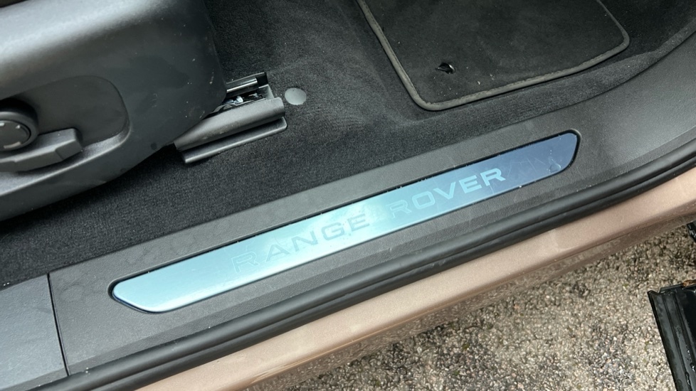 Used Land Rover Range Rover Evoque 2025 for sale - 76272825: Photo 24