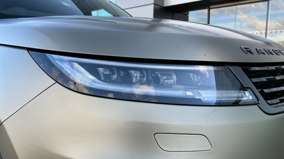 Used Land Rover Range Rover Sport 2023 for sale - 76873169: Photo 17