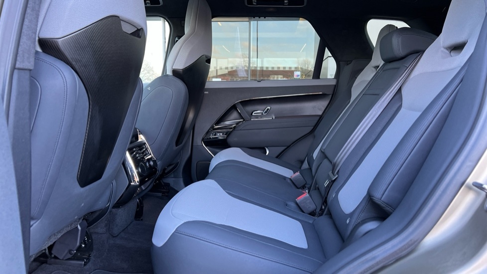 Used Land Rover Range Rover Sport 2023 for sale - 76873169: Photo 4