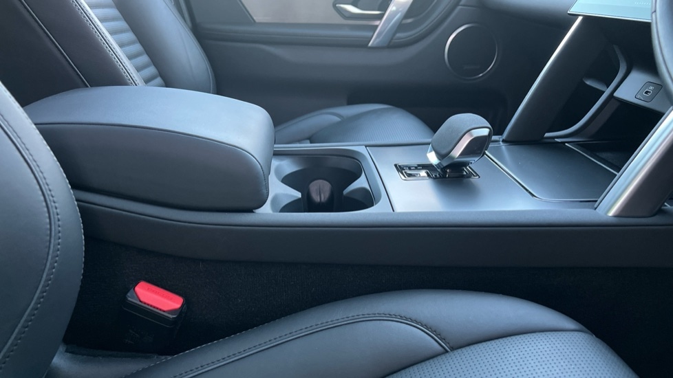 Used Land Rover Discovery Sport 2023 for sale - 76873702: Photo 22