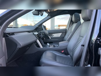 Used Land Rover Discovery Sport 2023 for sale - 76873702: Photo