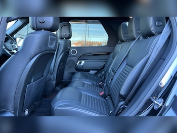 Used Land Rover Discovery 2021 for sale - 76609612: Photo