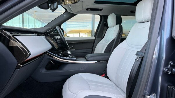 Used Land Rover Range Rover Sport 2023 for sale - 76140333: Photo 3