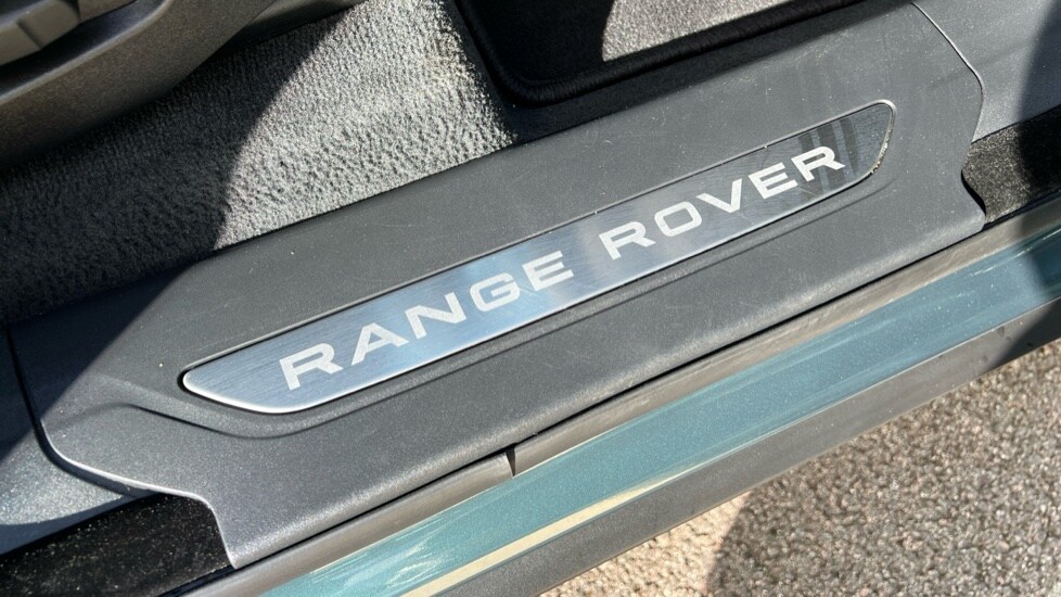 Used Land Rover Range Rover Velar 2025 for sale - 76161254: Photo 24