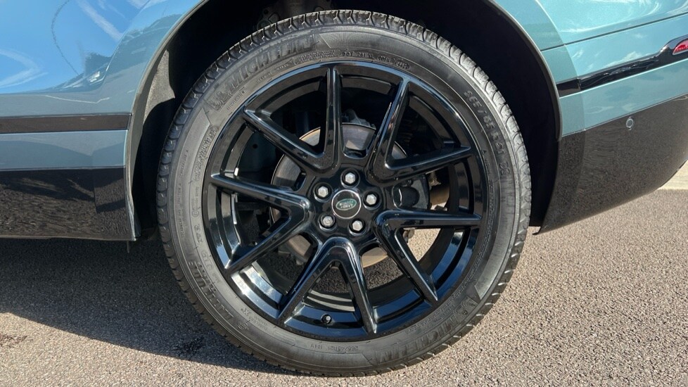 Used Land Rover Range Rover Velar 2025 for sale - 76161254: Photo 33