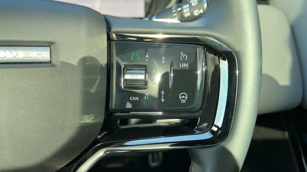 Used Land Rover Range Rover Velar 2025 for sale - 76161254: Photo 38