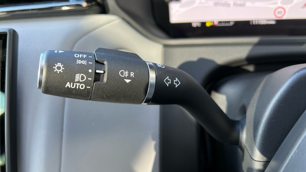 Used Land Rover Range Rover Velar 2025 for sale - 76161254: Photo 40