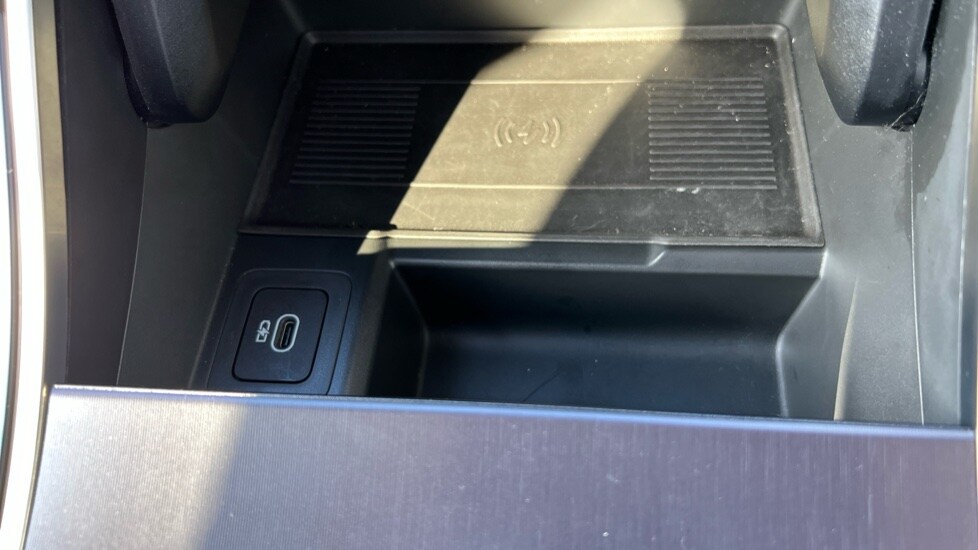 Used Land Rover Range Rover Velar 2025 for sale - 76161254: Photo 45