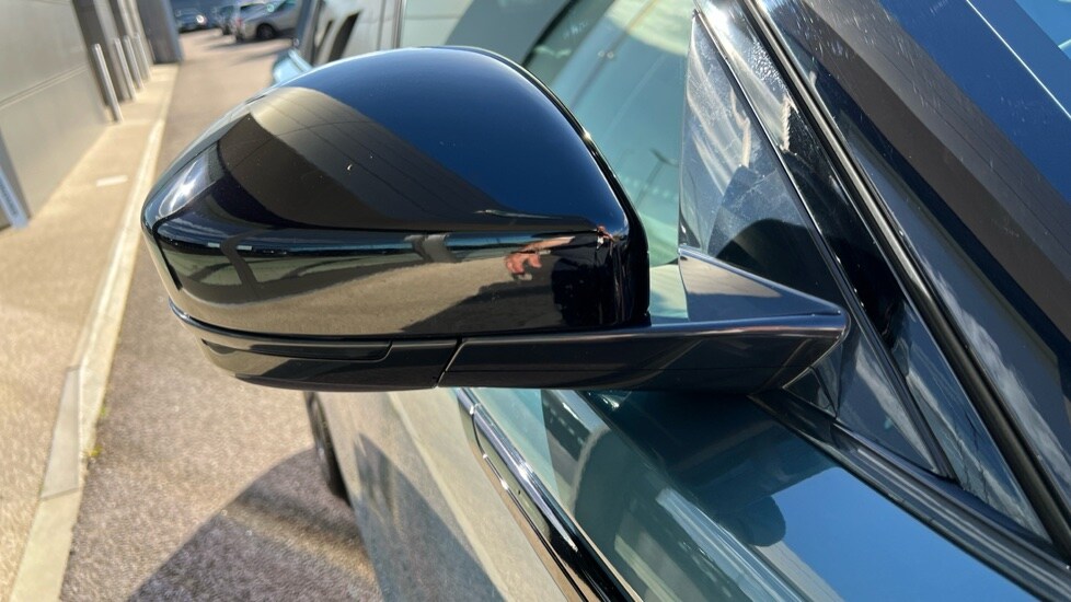 Used Land Rover Range Rover Velar 2025 for sale - 76161254: Photo 53