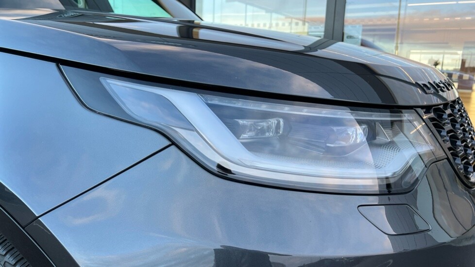 Used Land Rover Discovery 2024 for sale - 76018128: Photo 17