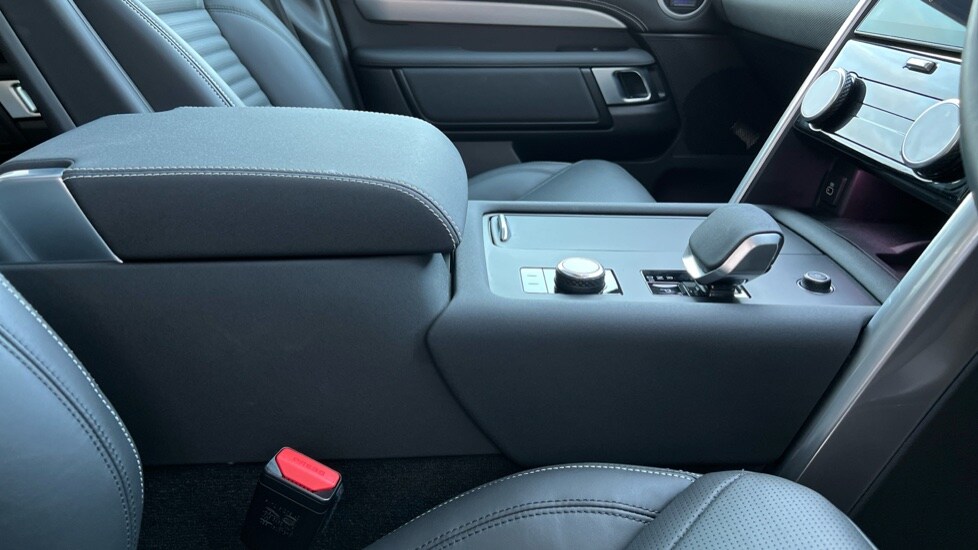 Used Land Rover Discovery 2024 for sale - 76018128: Photo 22