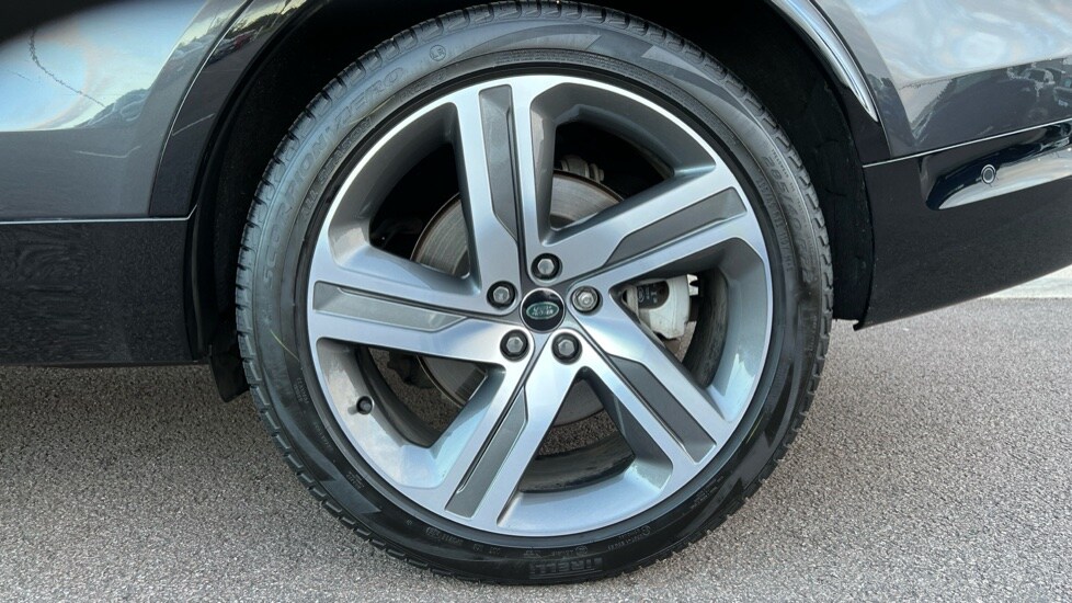 Used Land Rover Discovery 2024 for sale - 76018128: Photo 33