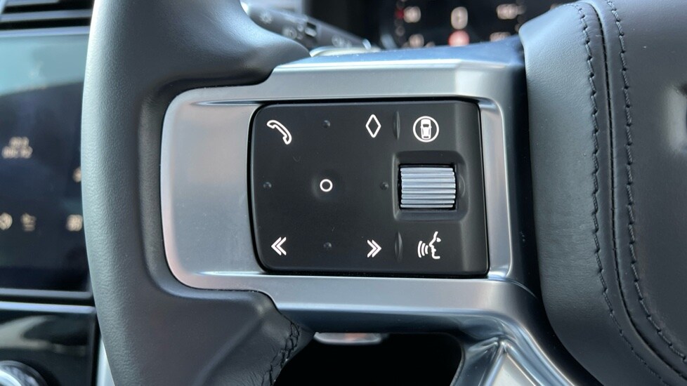 Used Land Rover Discovery 2024 for sale - 76018128: Photo 36