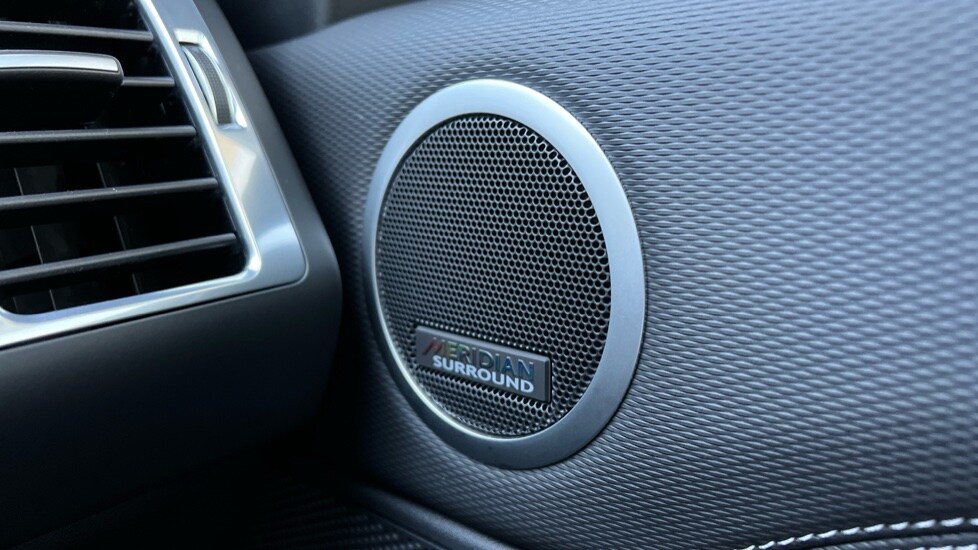 Used Land Rover Discovery 2024 for sale - 76018128: Photo 40