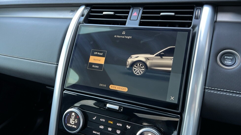 Used Land Rover Discovery 2024 for sale - 76018128: Photo 46