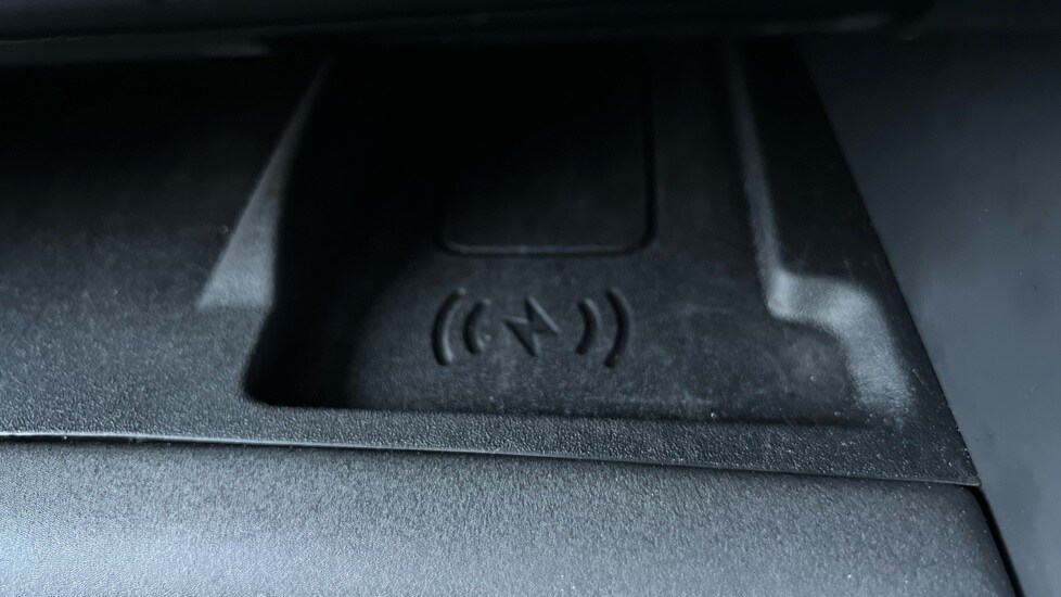 Used Land Rover Discovery 2024 for sale - 76018128: Photo 48