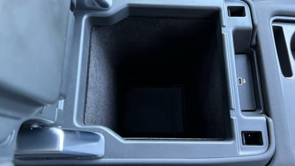 Used Land Rover Discovery 2024 for sale - 76018128: Photo 50