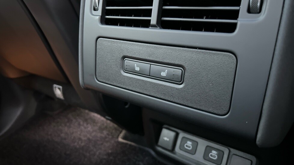 Used Land Rover Discovery 2024 for sale - 76018128: Photo 51