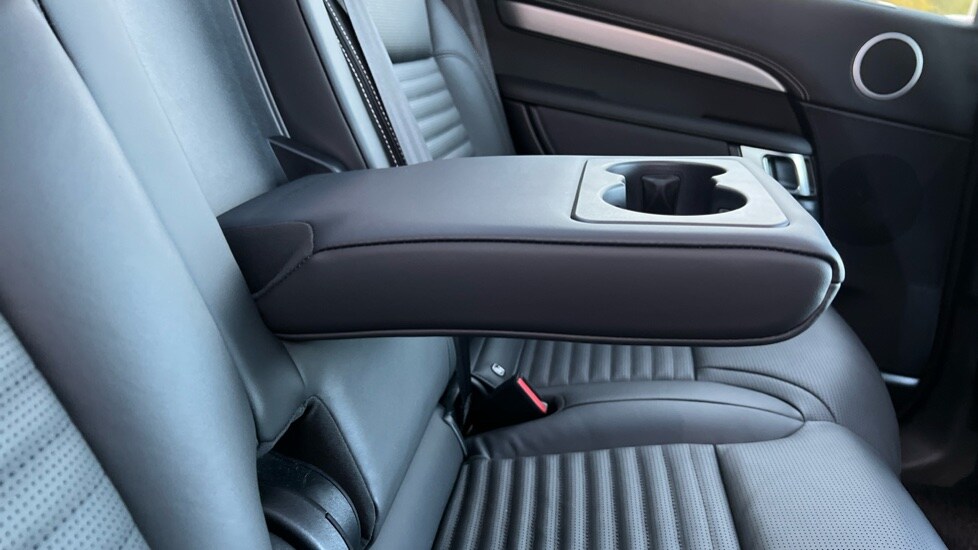 Used Land Rover Discovery 2024 for sale - 76018128: Photo 54