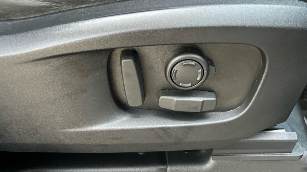 Used Land Rover Defender 2022 for sale - 76796307: Photo 22