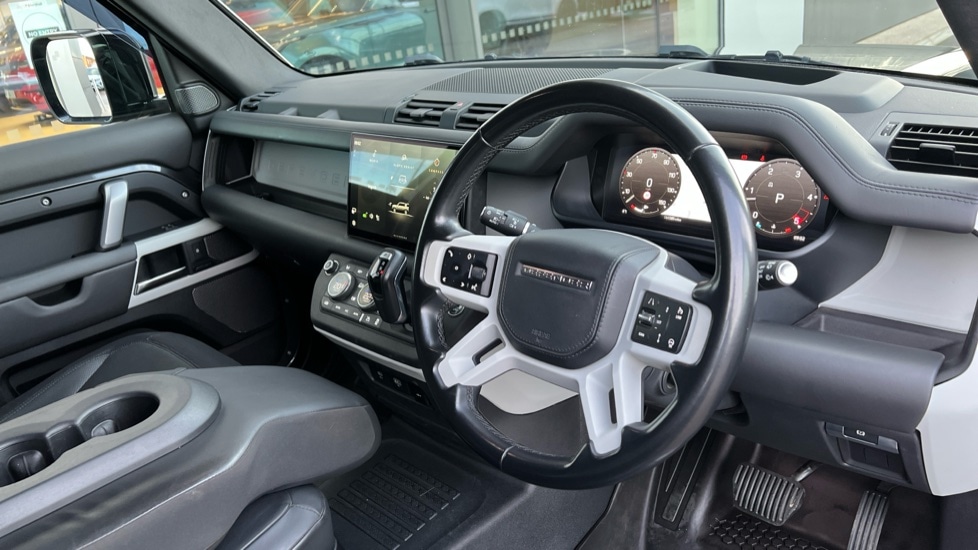 Used Land Rover Defender 2022 for sale - 76796307: Photo 28
