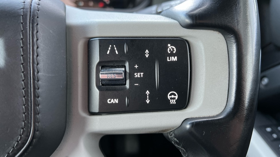 Used Land Rover Defender 2022 for sale - 76796307: Photo 36