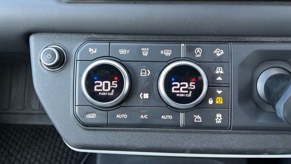 Used Land Rover Defender 2022 for sale - 76796307: Photo 43